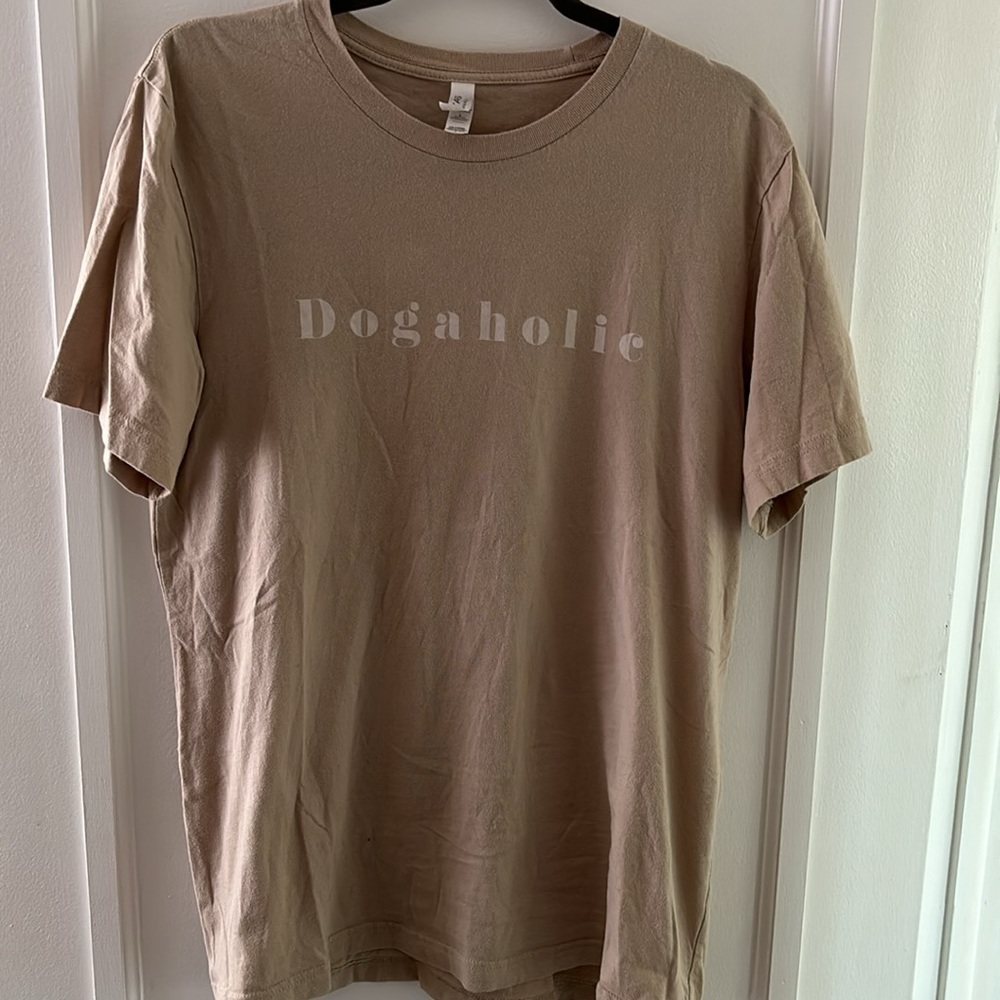 “Dogaholic” Graphic Tee - Picture 4 of 5